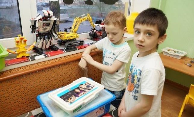 Производители детских товаров готовы дать возможности для изучения детьми робототехники