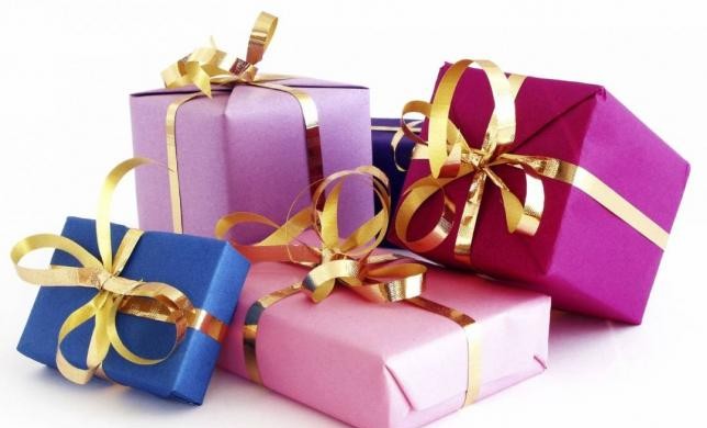 Что лучше: получать подарок или дарить подарок?