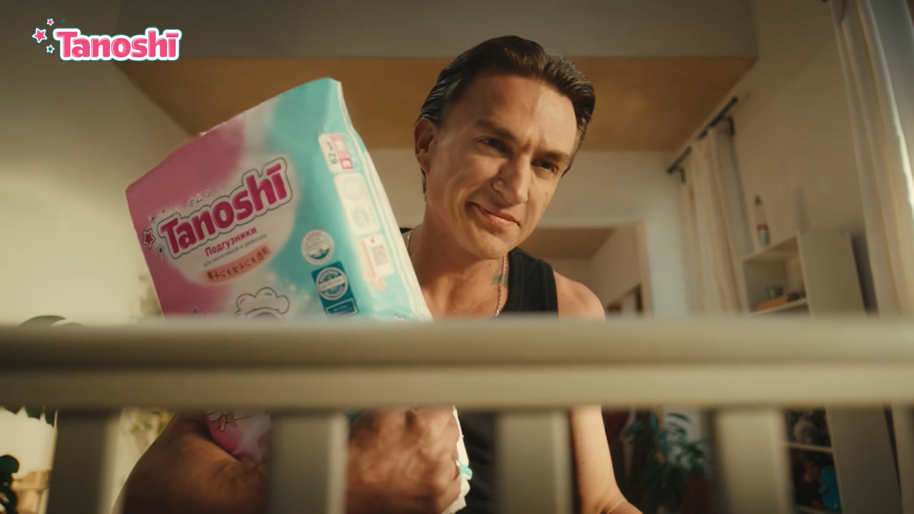 Просто будь папой: Tanoshi и СберМаркетинг сняли рекламный ролик с Владом Топаловым