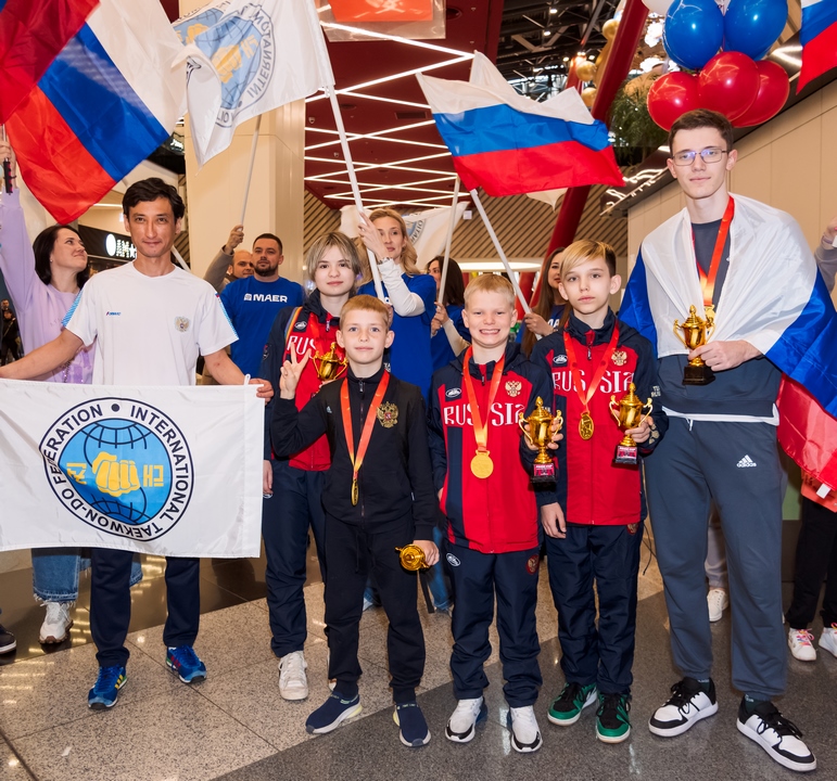 11 медалей привезли юные российские спортсмены с чемпионата по тхэквондо в Узбекистане 