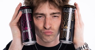 Мемы, розыгрыши и искренность: рецепт самого большого Telegram-канала среди брендов энергетиков в России